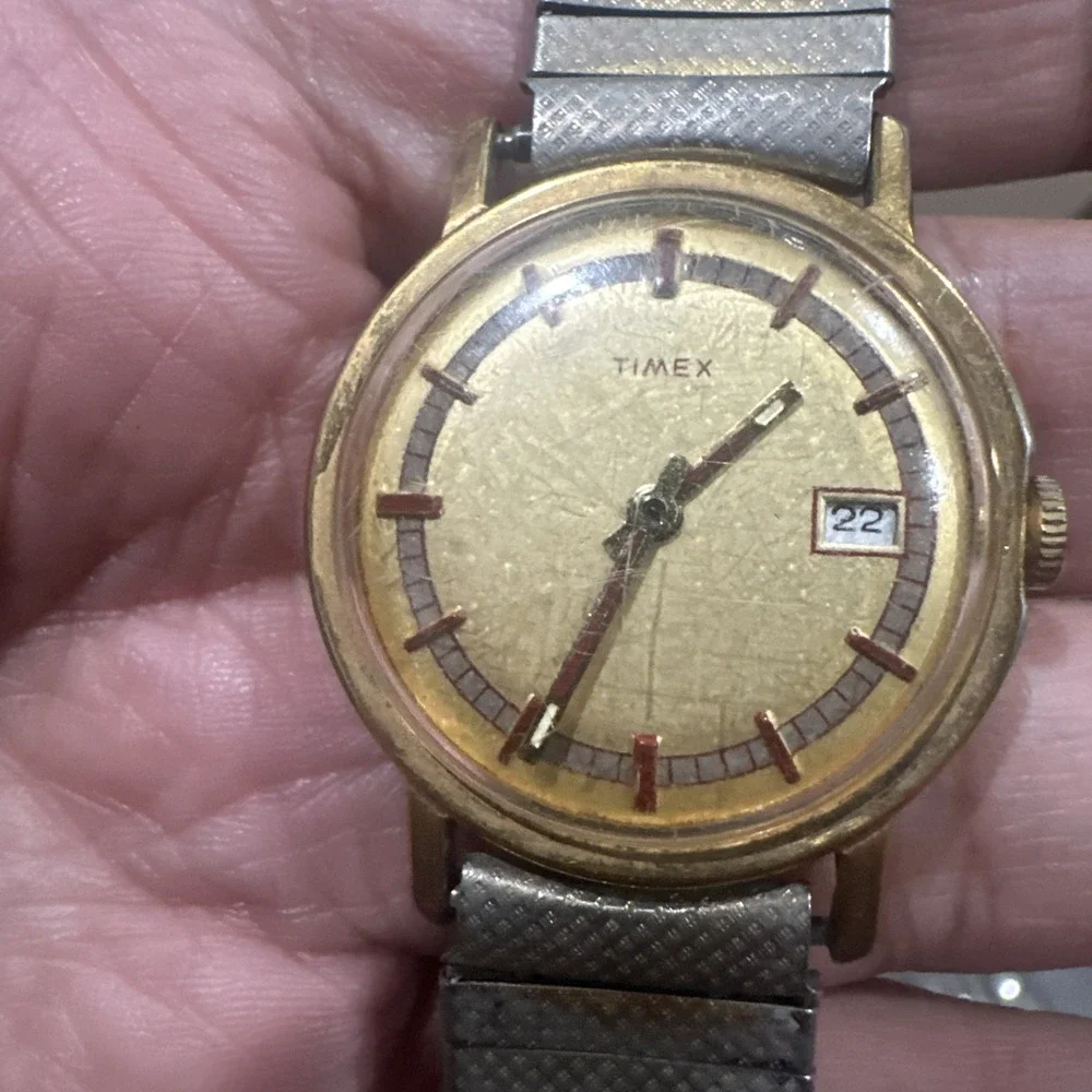 Works Vintage Timex Mens Watch Mercury with Date 32mm Manual Wind -Missing Stick